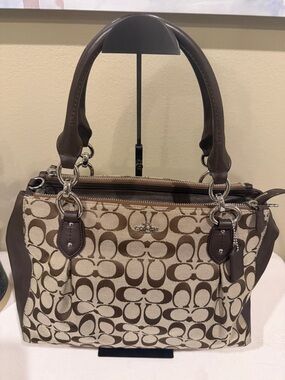 Coach Signature Canvas Collette Tote Bag in Khaki/Coffee